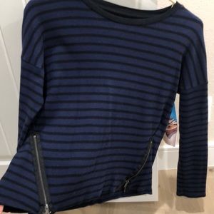 🌼 Zara sweater